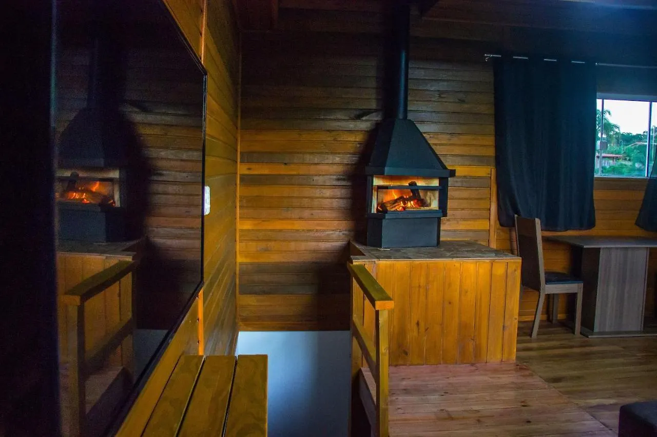 Lindos Bangalos A Beira Da Lagoa Com Hidromassagem Lareira E Churrasqueira Individual E Cozinha Completa Imbituba  Brasilien